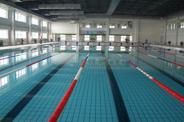 ʵ��ͼƬ����