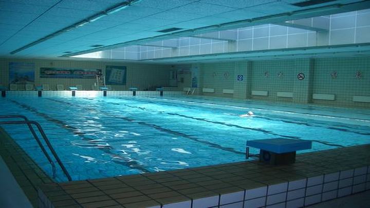 ʵ��ͼƬ����